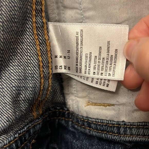 American eagle outfitters distressed denim jacket size M LIKE NEW - Picture 5 of 9